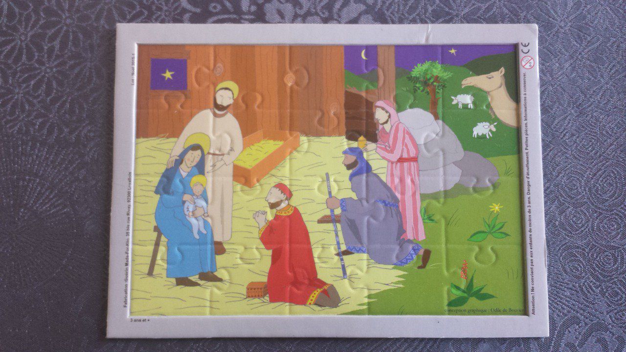 Puzzle de la nativité (crèche) 20 pièces sur planche imprimée avec rebords Madeforkto